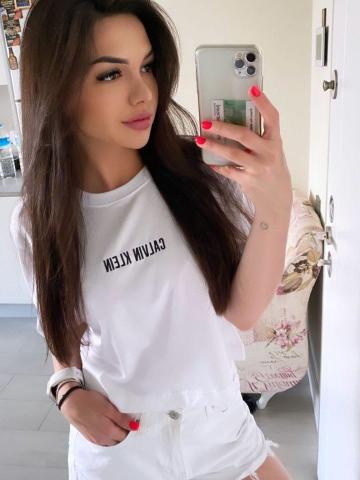 Екатерина Длинноногая Модель